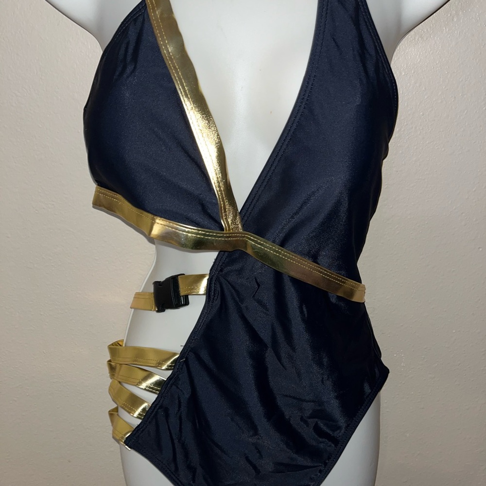 One piece swimsuit